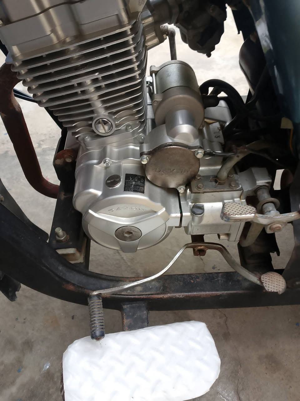 سلام عليكم ستوته للبيع موديل 18 اوراق مكان كوت شارع النفط ***********
