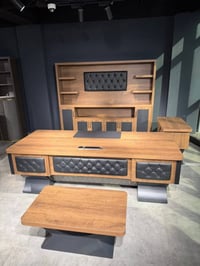 07504561937 07503601991