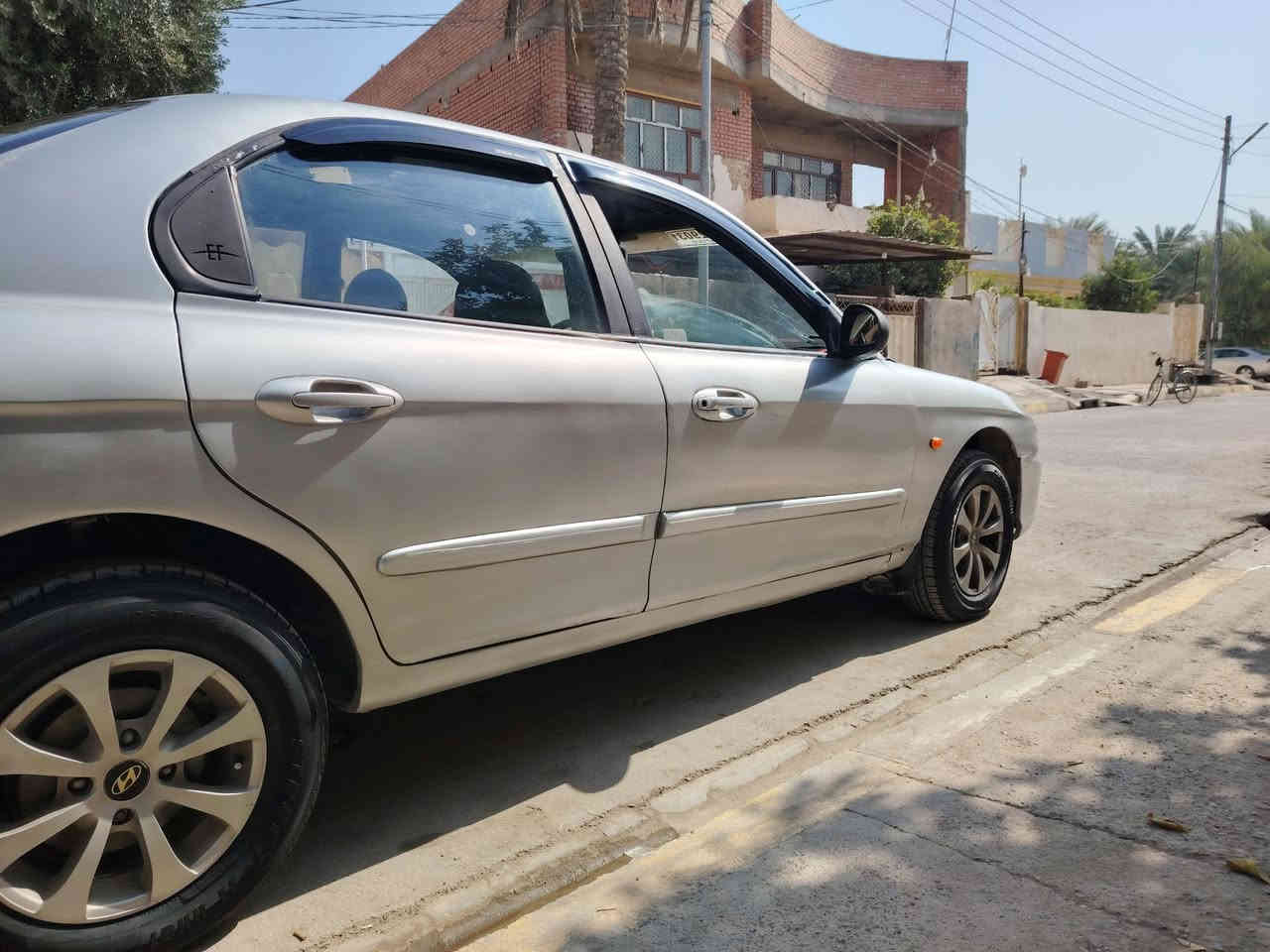 السلام عليكم
سوناتا موديل ٢٠٠٠ كير عادي رقم ديالى السنوية لل ٢٧ محرك كابريتر تبريد ميشتغل بدون معجون مرشوشة كلير تخم تاير جديد وباتري جديد عينة وصينية كلج كلة جديد 
 السعر ٣٥ وبية مجال
العنوان ديالى بعقوبة بهرز
رقم الهاتف ***********
