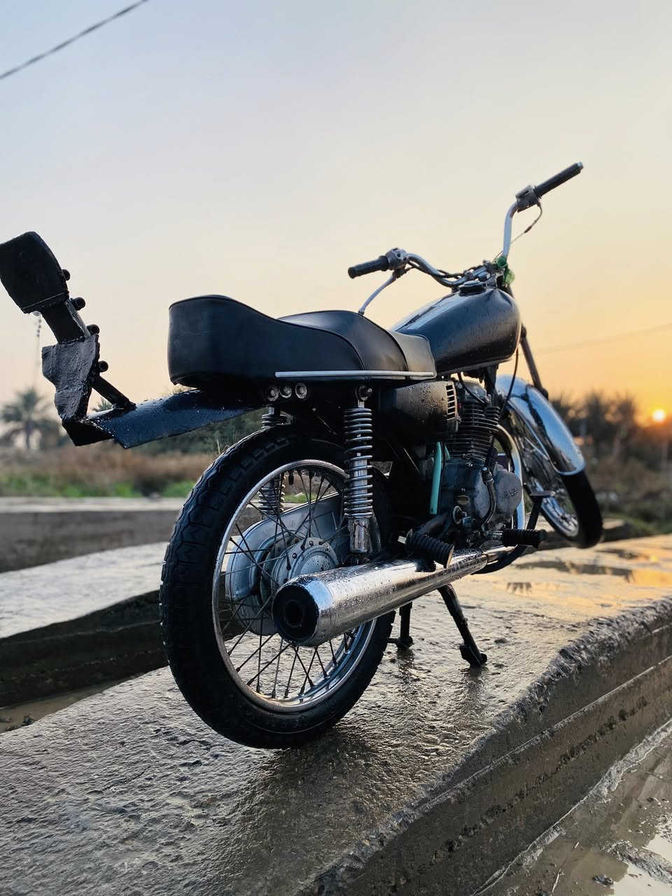 السلام عليكم شباب دراجه للبيع محرك ارشا شرط فصله الدراجه كلك سعره ٣٠٠ وبيه مجال مكاني ديوانيه قضاء الدغاره للتواصل *********** متواجد علا الفيس
