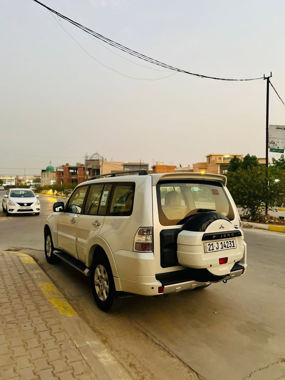 السلام عليكم ورحمه الله وبركاته 
باجيرو
2014
حبتور
 فوووووول الفووول
فتحه
كشن جلد
السياره مكفوله بدون صبغ
گير محرك تبريد تدفئه كله بشرط
رقم سليمانيه الجديد 
بشرط تحويل وغرامه رقم وسنويه جديد
ماشي 108 كم
 بشرط الفحص
اربع تايرات جديد 
صدر جديد
برغي نقص مابيه
السعر 170يي مجال 
مكانه  ديالى خانقين
الخاص مفتوح
للاستفسار ***********
