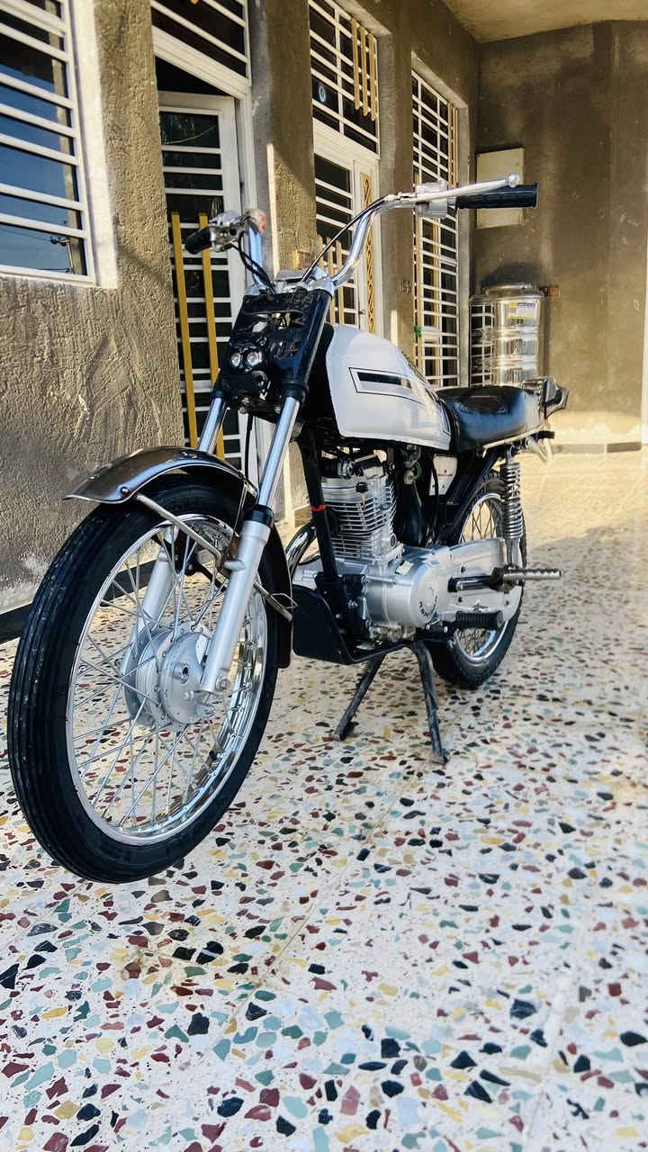 دراجه البيع موديل 2020وراق صولي وسعر 800بيع مجال هاذه رقمي ***********عله طريق نعمانيه كوت شراي راسني
