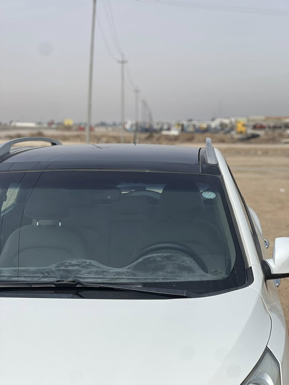 سلام عليكم 
توسان2011خليجي
فول موصافت مكفوله 
بيها بس بل اهلال مال الجملغ شويه 
السياره ما نقصها ايشي صدر محرك كير كله كفاله 
الشراي يتصل***********
