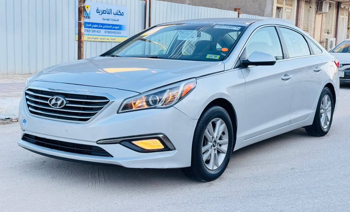 السلام عليكم 
سوناتا 2016 وارد امريكي ماشيه 70 حقيقي شرط الفحص محرك 2400 
تحويل مباشر بأسم المشتري مشروع وطني مكفوله ضربه وتبديل ليبل واحد حادثه بارد مقدمه البنيد مصبوغ صور السونار مرفقه بل النشر بدون اربارك بدون بارد بدون شخوط مواصفات كلش حلوه شاشه كبيره اصل كامره دواره ويل كب عدد 5 تحكم استيرن جهتين ثلاث انضمه قياده السياره جديده جداً كير ومحرك وتبريد وتدفئه وحداديه شرط الفحص تخم تاير باتري جديد منضومه زنون سويج عدد 2  السعر 123 للاستفسار ***********مكاني ناصريه مركز
