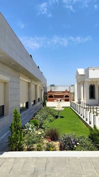 حديقة مودرن • دائمة الخضرة • حي الغري سايدين