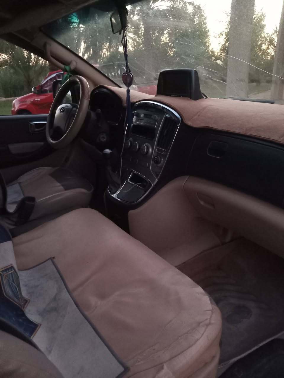 ستاركس ٢٠٠٩سياره مكفوله كفاله عامه السعر ١٤٥وبيها مجال واسط قضاء الصويره الاتصال على الرقم***********
