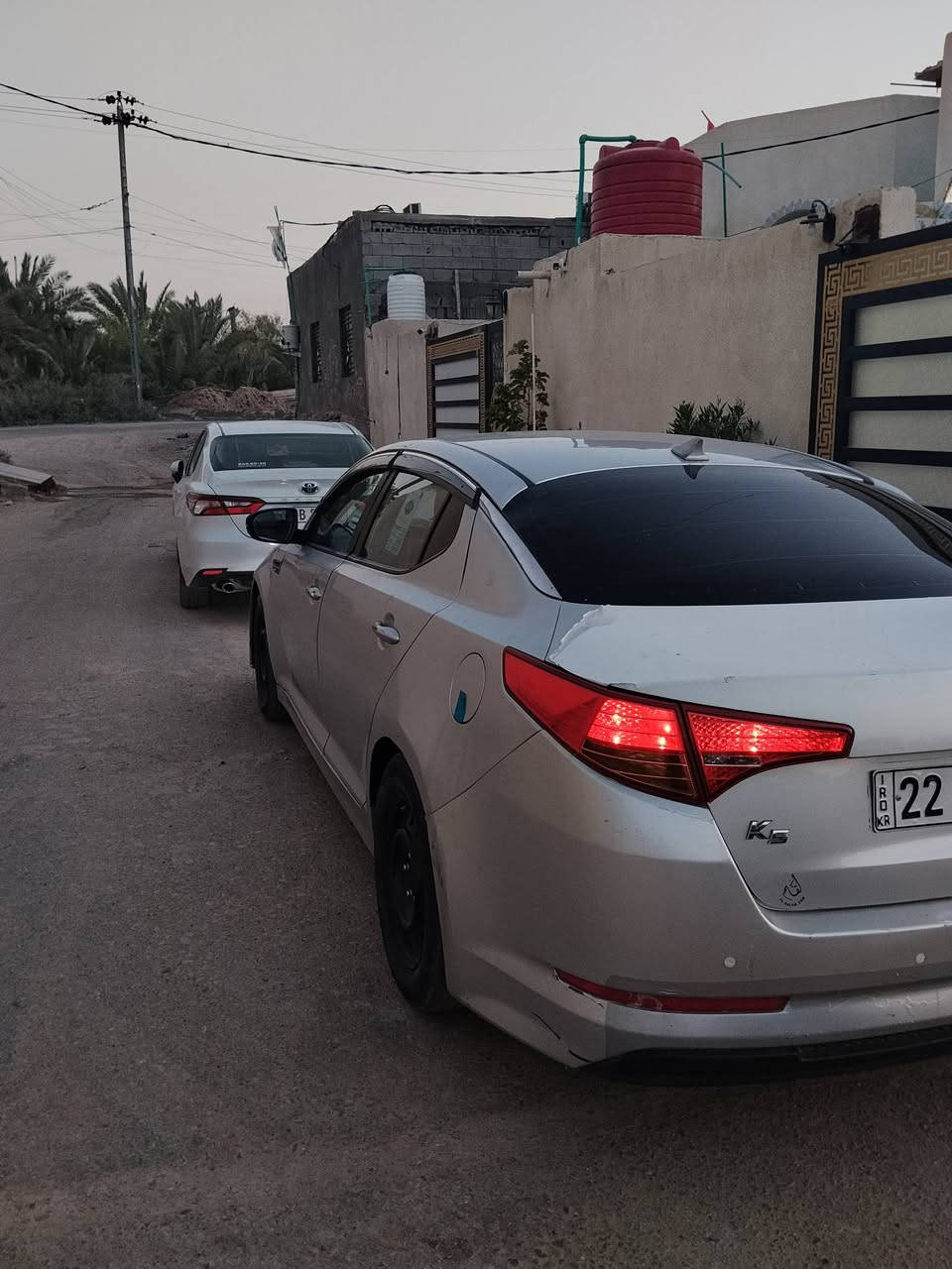 سلام عليكم كي فايف او بتمه ادوات ادوات سياره جديده شرط  ارقام سنويه اربيل. متوم. كصه جنطه
فول مواصفات للئخير بصمه تشغيل ابواب بصمه ترحيب
سياره بانزين 
مكينه كير كفاله.. 
مكينه2000 دوش المرغوب 
حداده.. تخم تاير. جديد
منضومه زنون عالي ناصي نهار
تبريد خلفي امامي. تتفئه تبريد كشنات خلفي امامي.

مكاني بصره. سعر50 
***********
