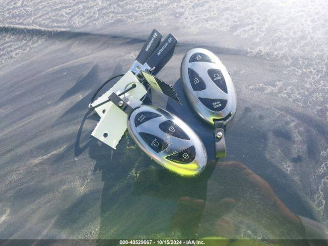 سلام عليكم كونا 24 لمتد فول الفول حاليا  السياره بعمان  ب90 بدون كمرك
***********
