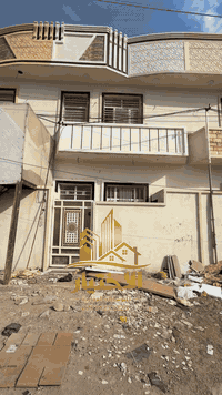 دار للبيع مساحة ٦٢.٥ 

٤ غرف نوم ٣ حمامات ٢ سويت 

وجها ٥ نزال ١٢.٥ 

٣ طوابق 

الموقع جانب الكرخ كفائات السيدية الثانيه 
الالف المفروز
 
***********
