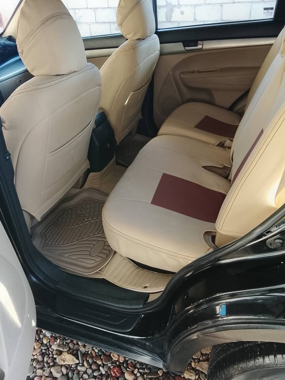 سيارةسورنتو موديل 2012رقم أربيل بسمي محرك 4مابيهةشي مبدل السعراتصل وتدلل رقم  ***********
