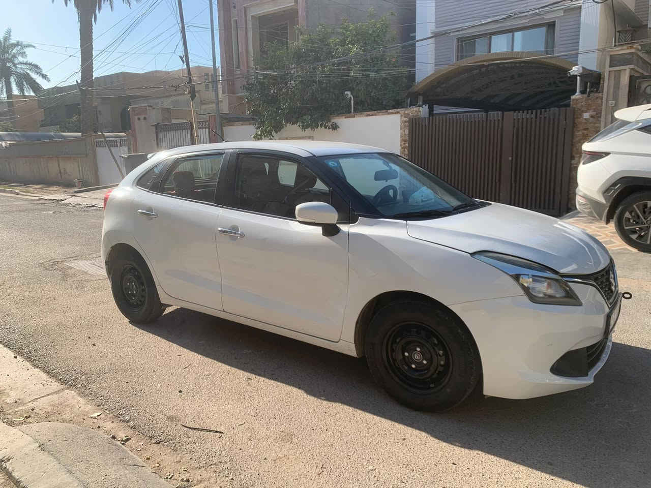 سوزوكي بالينو ياباني 2018 GLX
رقم بغداد هزة جديدة وسنوية لل 2030
جاملغ وبنيد صبغ بيها دواخل
فول مواصفات السيارة
محرك 1500 تنفس طبيعي
كير AT 
بصمة
شاشه
ابل كار بلي
اندرويد اوتو
كامرة خلفية
حساسات خلفية 
تحكم ستيرن 
مثبت سرعة
داخل اسود
كير محرك تبريد صدر تايرات رقم انكليزي هزة جديدة السيارة جاهزة ربع متصرف عليها مكاني التاجيات 
السعر 85 وبيها مجال
***********
