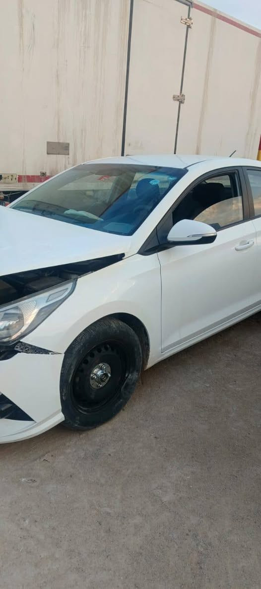 سياره اكسنت موديل /21 رقم شمالي اربيل سنويه جديدة ضرر ضعيف جدا العنوان البصرة الزبير  السعر /95  رقم الهاتف ***********
