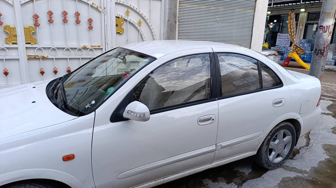 سەنی2010بڕاوە لۆک سپی بەفری نوقسانی تیانیە ناوفۆرمیکا کەلە و عەینەک تەبرید و گەرم بەشەرت چوار تایە و ویلی جوانی بۆبەسراوە سەقف و حیزام بەشەرت  بەشەرت  گێڕ و مەکینە و تەقە و ڕەقەی بەشەرت لایت و بلاجکتۆر بیلاد ڕەش مەکینە گەورە سامسۆنگ ناوزەرد خەلیجی گێڕ ئۆتۆماتیک و عادی  سەیارەکە وەسف زۆر زیاتر هەڵەگرێ  تکایە مشتەری نیت سعر تاقی مەکەرەوە مشتەریت ئەتخەمە بان چاوم
***********
