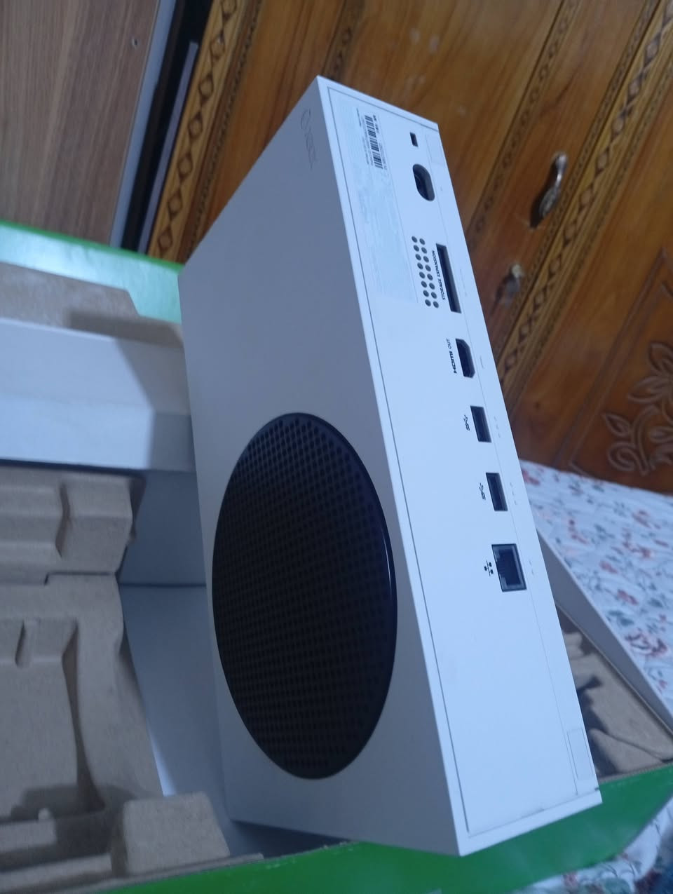جهاز نظيف وكل ملحقاته اصلييه مثل ماواضح بصور استخدام شخصي مع بطاريتين يدة التحكم  قفل الجهاز وسعره ثابت 450
مكاني بصره المعقل واتساب ***********
جهاز نظيف وكل ملحقاته اصلييه مثل ماواضح بصور استخدام شخصي مع بطاريتين يدة التحكم  قفل الجهاز وسعره ثابت 450
