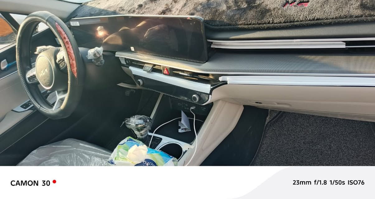 السلام عليكم
K5 2024
خليجي مكفوله كفاله عام
محرك 2500
رقم اربيل
شاشه متصل تشغيل عند بعد تبريد قطعتين كامرات ومري شفط وبقيه المواصفات المعروفة
 السعر 220 للاستفسار ***********
