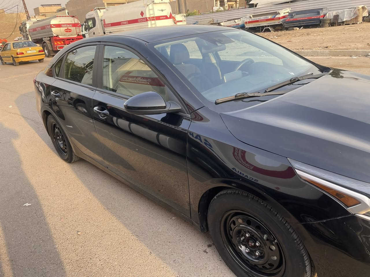 السلام عليكم فورتي ٢٣ نص فول 
حدثها فقط بنيد السياره حلو احلى من الصور
*********** 
البلديات 
السعر ١٥٣
