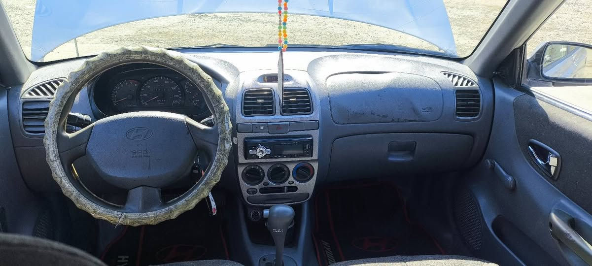 السلام عليكم ورحمه الله وبركاته
للبيع هيونداي اكسنت موديل 2001 رقم ديالى انكليزي تحويل مباشر مصبوغة عام اثر جراد كير اوتو مكينة بيها صرف تبريد شغال تدفئة شغالة صدر 80 بالمية تايرات 80 بالمية داخلها نظيف السعر 48 وبيها مجال مكانها ديالى المقدادية رقم الهاتف ***********
