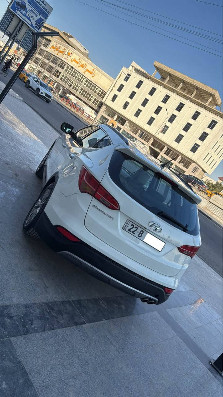 سنتافي 2013 خليجي شكل جديد محرك 2400 دوش رقم اربيل سنويه جديد لحد2028 (جافيه صفحة السايق ومصبوغ عاااام بدون دواخل بجم وحوض كبس سياره احلى من الصوره )
مواصفات:-تبريد 3 قطع، 7 راكب، تحكم ستيرن جهتين، شاشه كامره خلفي، لدات لايتات، اشاير بالمري،كشن جكً، ABS، كًير محرك تبريد صدر بشرط سعر 113$ لاستفسار  *********** كركوك, العراق
