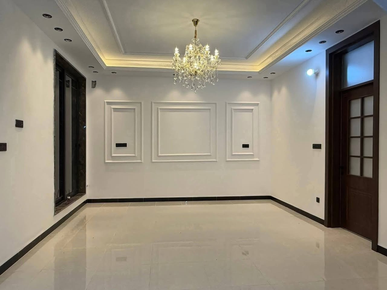 🏡 الديكور لغة الجمال… ونحن نجيد التحدث بها.
نحوّل بيتك إلى لوحة فنية تنبض بالأناقة والذوق الرفيع ✨
بلمساتنا يصبح المكان حكاية فخامة وراحة لا تُنسى 💫
📞 للاستفسار والتواصل:
***********
