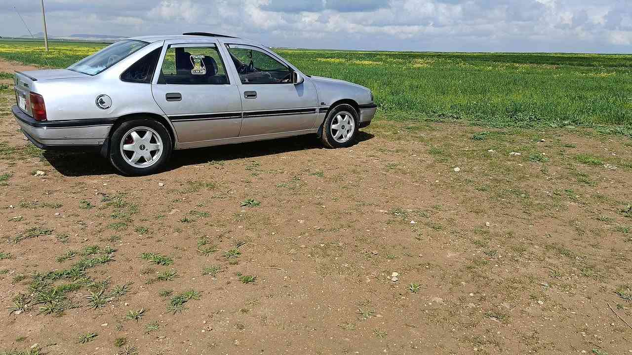 السلام عليكم اوبل فكتره حجم 20 موديل 90 سنويه عضم شرط التحويل بور تنته اربعه دسك ويلكب شركه محرك كير نضاف السياره مابيها طخاه والا بيها تبديل السعر 38 للستفسار ***********اسيا ***********
