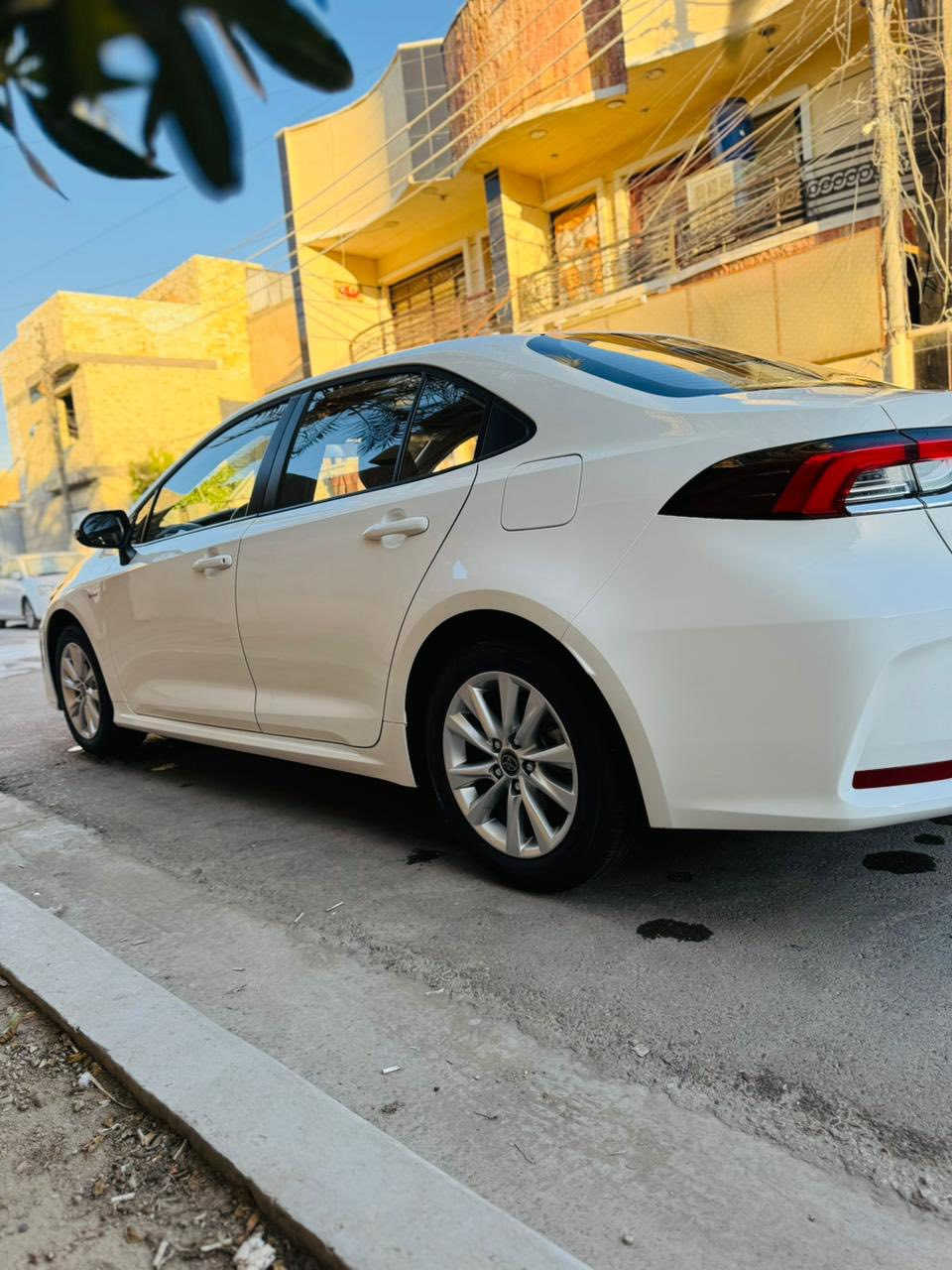 سلام عليكم كورله هايبرد للبيع لسيره كفاله عامه بسمي موصفات فول لسعر ١٥٨ وبيه مجال مكاني لبيع تقاطع درويش استفسار اكثر تصل وبيك خير وتدلل ***********🌹
