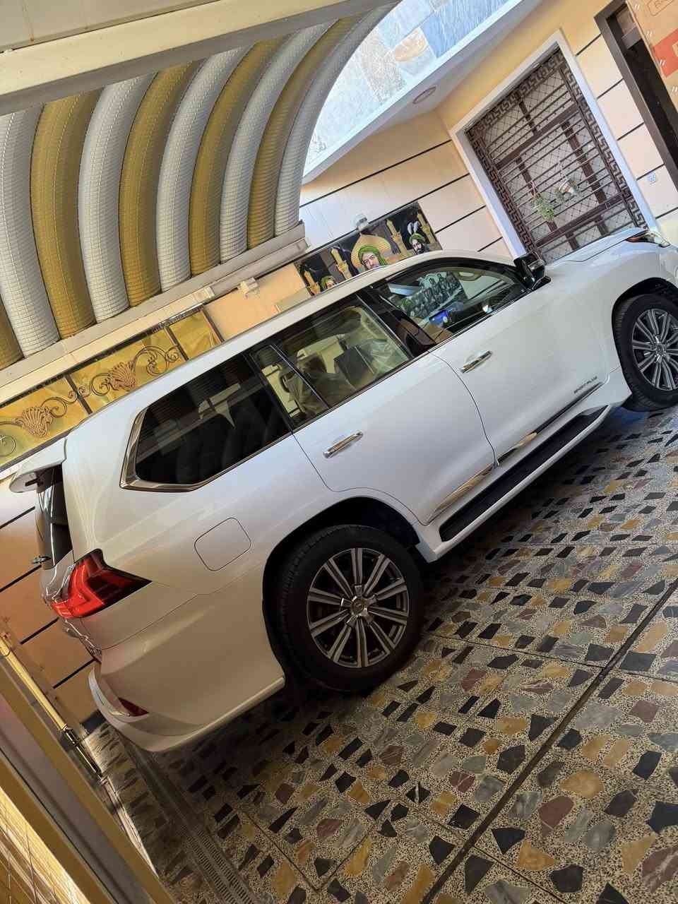 السلام عليكم رمضان كريم لكزز مديل 2016 جدا جدا حلوه سونار مرفق بالمنشور وقرا كل تفاصيل بتاريخ اليوم سونار  رقم سيارة موياها انطيك بديل  عنواني بغداد سعر 54$ ونص وبيه مجال شي جدا بصيط *********** 
تحياتي اخوكم ابو علاء 🌹
