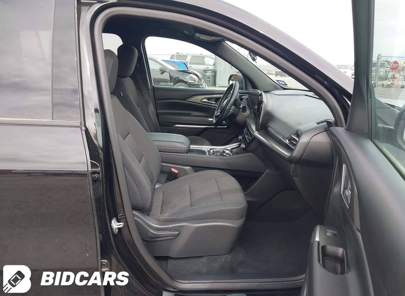 تراس الشكل الجديد موديل ٢٠٢٤
فلوسك متكفي جبتلك تاهو على كد فلوسك 
مواصفات LT

بصمه 

رادارات نقط عمياء

تدفئة كشنات

قبغ جنطه كهرباء

شاشة اكبر حجم 

حادث خلفي جاملغ خلفي صبغ 

وقبغ جنطه تبدل اصلي نفس اللون

يعني قطعه وحده صبغ فقط بدون ايرباك

السياره جاهزه بدون اي نقص 

مكان السياره بغداد حي الخضراء 

السعر 330$ 

***********.***********
