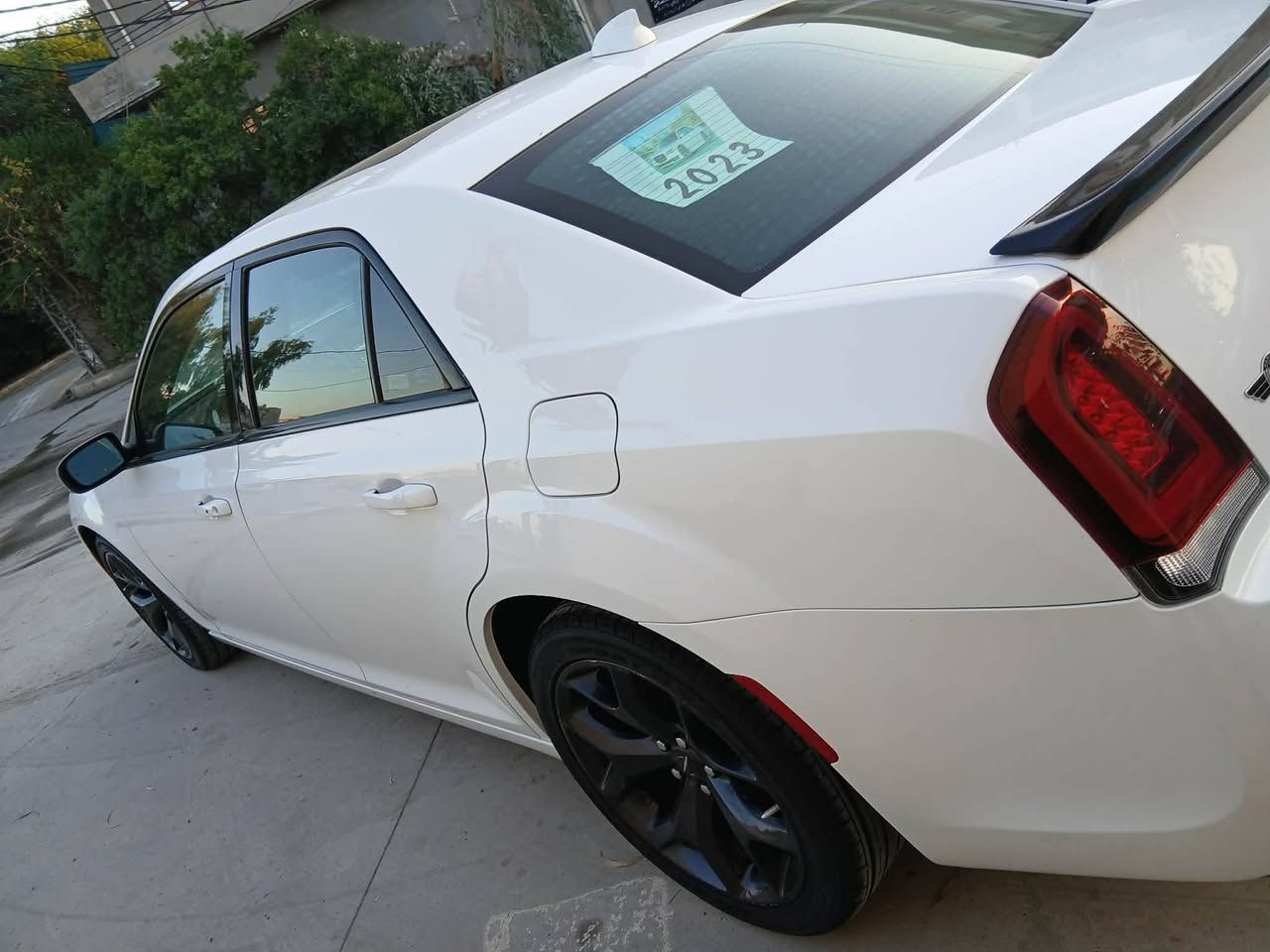 سلام عليكم
موديل ٢٣ كلين كفاله عامه
سعر ٣٦٠ بيه مجال 
موصفات S فول

رقم سنويه جديد بسمي

ماشيه ٤٨
مكانه سياره كركوك 

*********** شراي ينتصل
