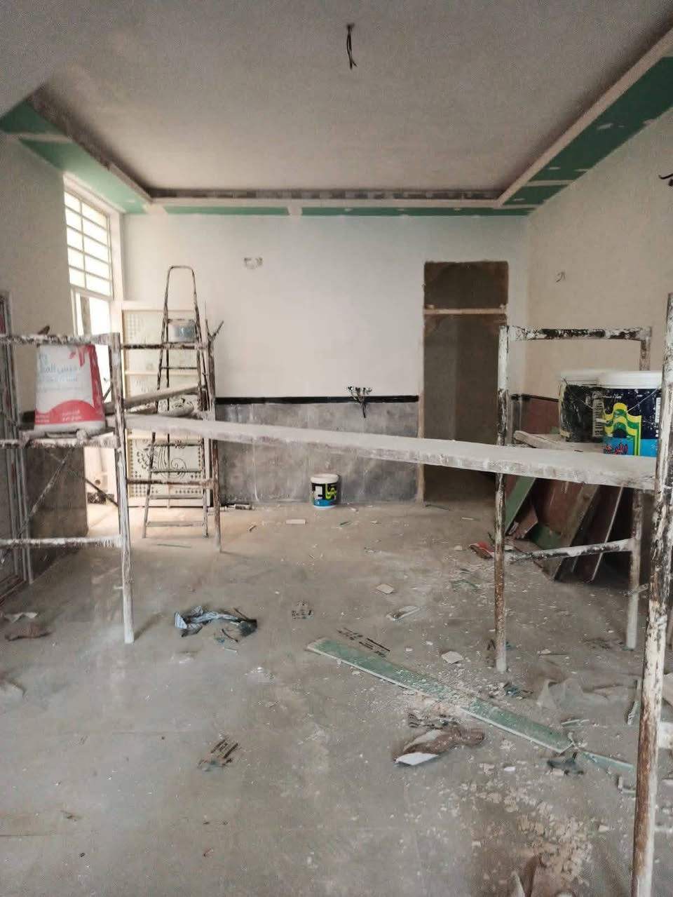 مكتب اكرم الحاتمي للعقار   ***********
==================================

      دار للبيع  المساحة 125 متر طابو صرف 

حي ميسان قطاع 32 عرض الشارع 10 متر تبليط

الشارع مفتوح  على شارع 17 متر  وشارع 12متر 

==================================
                            طابقين 

الطابق الاول/ غرفة وصالة ومطبخ وأستقبال 

وصحيات داخلية وخارجية ومكشوفة وطارمة 

الطابق الثاني/ غرفتين وصالة وصحيات 

             بناء جديد صب كونكريت 

               الدار  فارغ غير مسكون 

           السعر 165 مليون وبي مجال 
 

للاستفسار الاتصال بالرقم  *********** وات سآب 

او مراجعة المكتب/ عنوان المكتب النجف الكوفة 
  
   حي ميسان شارع الكيات مقابل اسواق حليم
