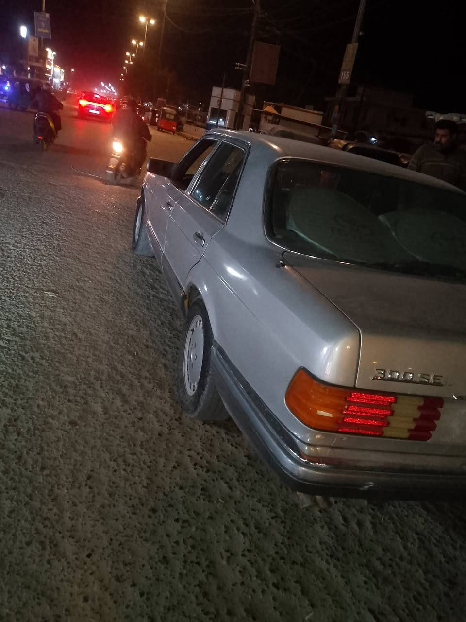 سلام عليكم سياره مارسدس جامبو رائسي للبيع
سياره حلوه وجاهزة سياره فول تبريد ويه السويج مكينه كير في فيتي مكفله سياره جاهزه ربع ما ذب عليها رقم بغداد مشروع وطني سنويه تنتهي 2028 تحويل مباشر دواخل فول مواصفات تخم تاير جدد صوت ستيريو سياره كفاله اصوليات  لا ضربه ولا شخط صبغ جماليه فقط قطرة خياس ماكو الشراي يجي يشوف بعينه ويحكم عليها سعر 55 والشراي يدلل بيها مجال عنواني البصرة القرنه *********** اتصل أو وتساب ودلل
