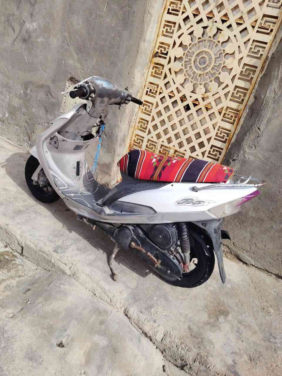 سلام عليكم للبيع دراجه ماكس منغولي بوشه 49 بلاد شرط الفحص كله شغاله سلف هندر كهربائيات شلعه تخبل مشي خير من الله كله ختم واحد السعر 600 العنوان ناصريه مركز الاستفسار ***********
