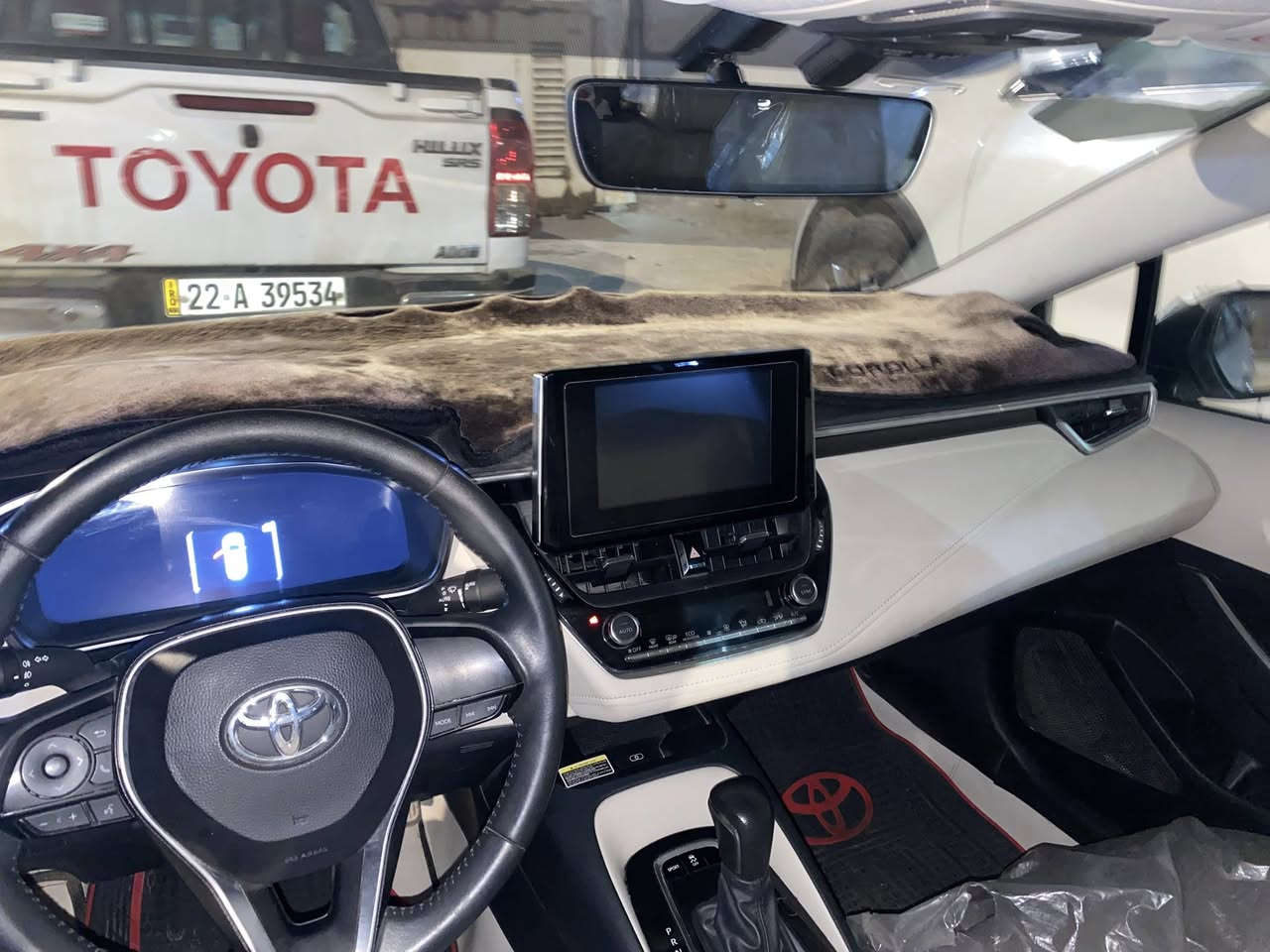 سلام عليكم كورلا 2024 ساز كفاله عامه ماشيه 41الف مكان البصره الموفقيه السعر195وبيها مجال /***********
