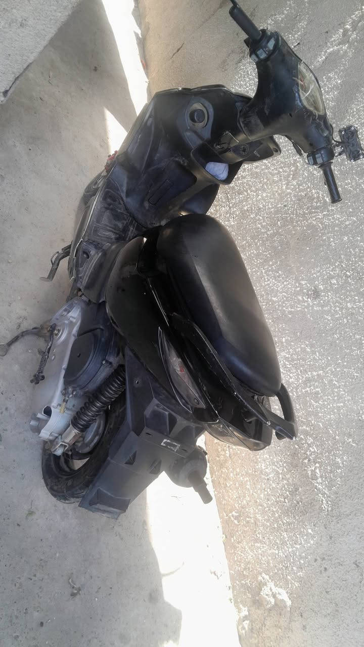 السلام عليكم ورحمة الله وبركاته دراجه ماكس مضلع للبيع كلها شغاله السعر ٤٠٠ مكاني بغداد الحسينيه


**إذا كنت صاحب هذا الإعلان وتريد حذفه لأي سبب، رجاءا أرسل رسالة إلى الدعم الفني**