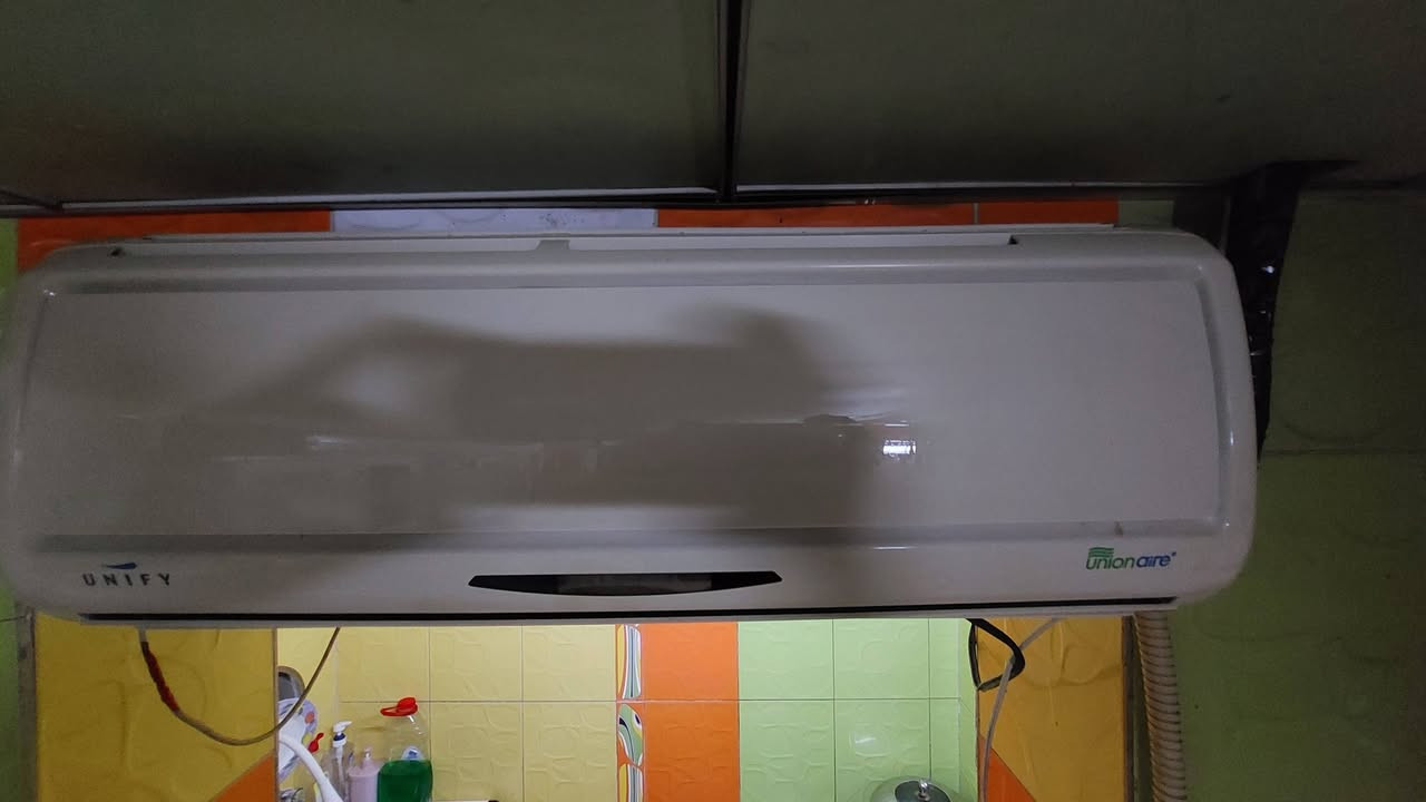 تبريد نوع / Union aire 
 (UNIFY)
الحجم/ 1طن فعلي تدفئة وتبريد
الحالة / نظيف ومستخدم قليل بس متروك يحتاجله صيانه وتجيك الغاز مالته والتفاصيل البقيه موجودة بالصور 
ااسعر المطلوب /150.000
مكاني بغداد الجديدة خلف سينما البيضاء
للتواص على الرقم *********** واتساب
