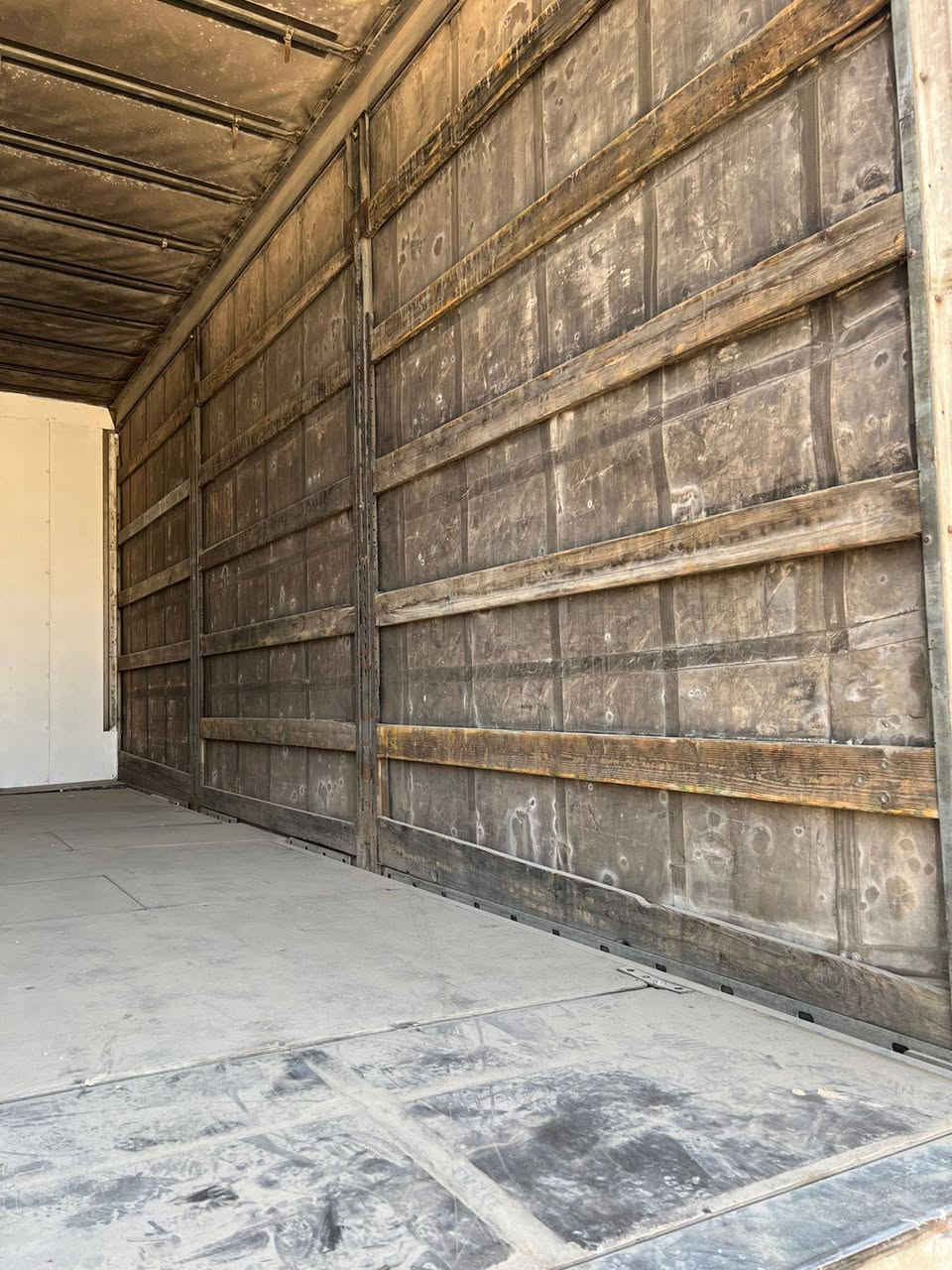 سلام عليكم بدي لبيع رتفاع ٣نضيف مروس بحمداني
***********
***********
