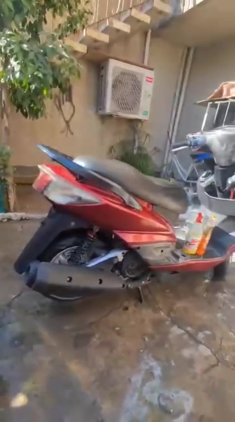 سلام عليكم سكنس فحل ياباني للبيع دراجه بجيس مصبوغه جماليه مكينه متسمع صوتها دراجه تخبل وكامله ع اخير حبه مكينتها بلاد ودراجه كلها بلاد وكلها شغاله منضومه زنون بيها عداد كهرباء كلشي شغال بيها مابيها اي نقص ماشيه 26000 الف للبيع  سعرها 750 وبيها مجال للستفسار *********** مكاني بغداد حي الجهاد
