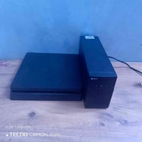 بلي ستيشن 4 سلم ذاكرته نص تيره وا يوباس 860 واط وا جوستك عدد2 مهكر بيه...