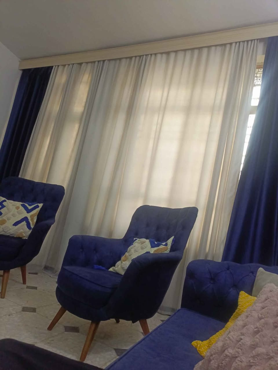 طخم عشر مقاعد بحالة جيدة السعر400 الف للاتصال***********
  المكان بغداد جسر ديالى بغداد, العراق
