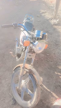 دراجة نارية • موديل ٢٠١٠ • أوراق أصلية