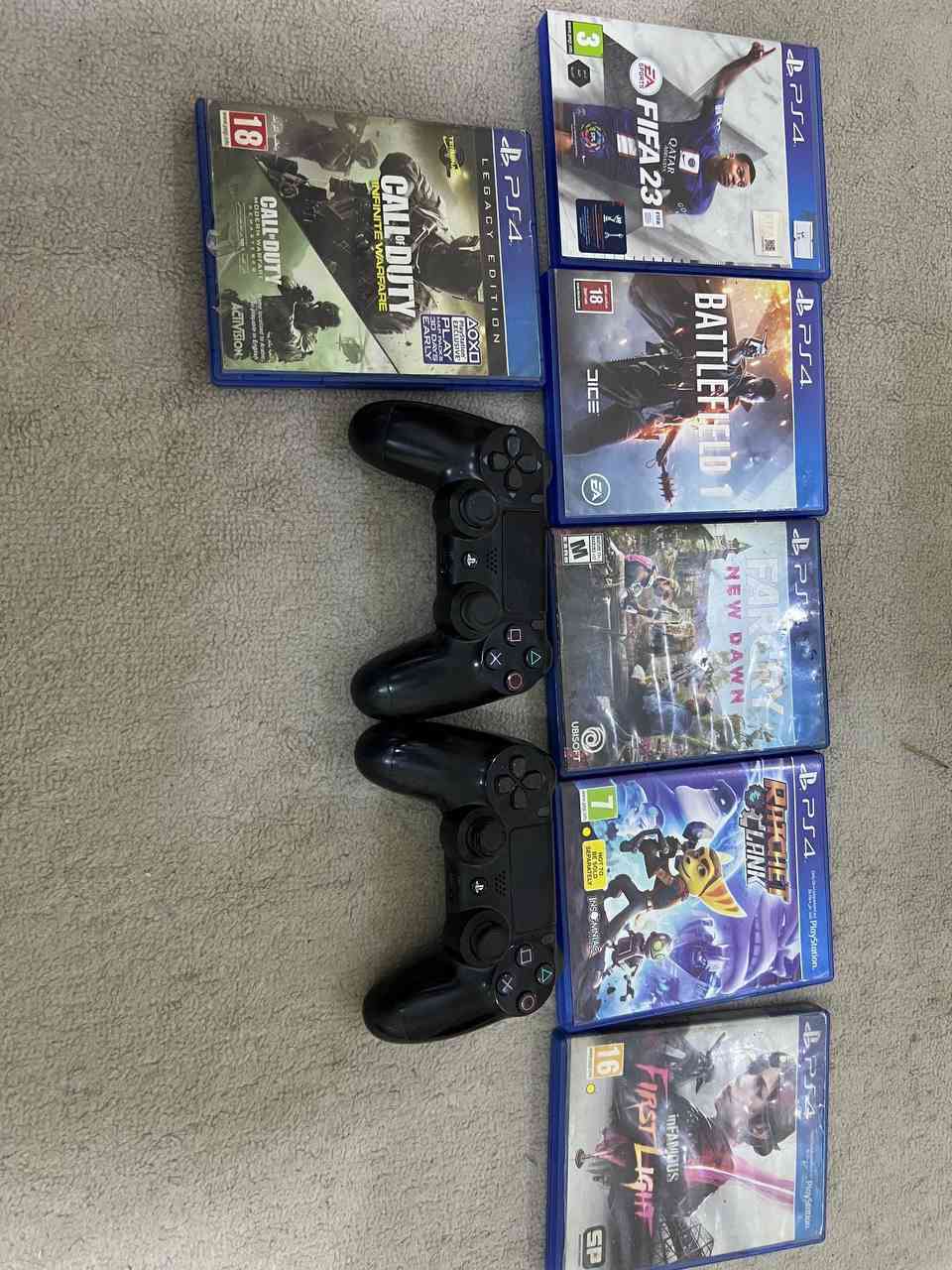 بلي ستيشن 4 فات للبيع قطعة نادرة باللون ونضيف جدامكم تاخذه بس تشغل وتلعب حتى أقراص موجود 
مع أقراص 
وجوستك اصلي 
السعر 200 وبيه مجال للطيبين


**إذا كنت صاحب هذا الإعلان وتريد حذفه لأي سبب، رجاءا أرسل رسالة إلى الدعم الفني**