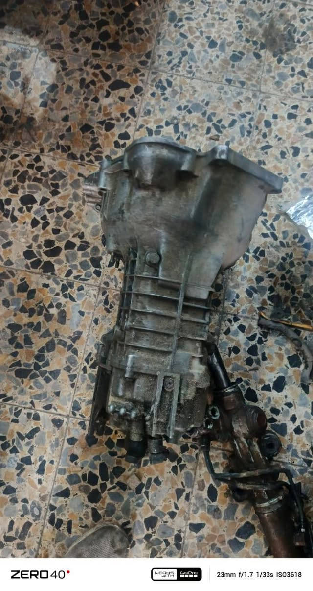 السلام عليكم.  غراض للبيع العنوان نجف. 
عقل 525 مفتوح. 35 الف
ضفيره 25 مفتوح. 65 الف
 گير مال 25 مفتوح. جاترك 260. نمره طويله. فارغ. 350الف
   صالنصه. مال 535 مفتوح. 75
 عقل مال 30 مفتوح. 40الف
  قبقات المكينه مال 30. ومال 25. نواعم محرك
.  وبساتم وذرعان مال 25. 
   ***********.  النواعم بيهن توصيل. اما الغراض الكبار ماعندي توصيل
