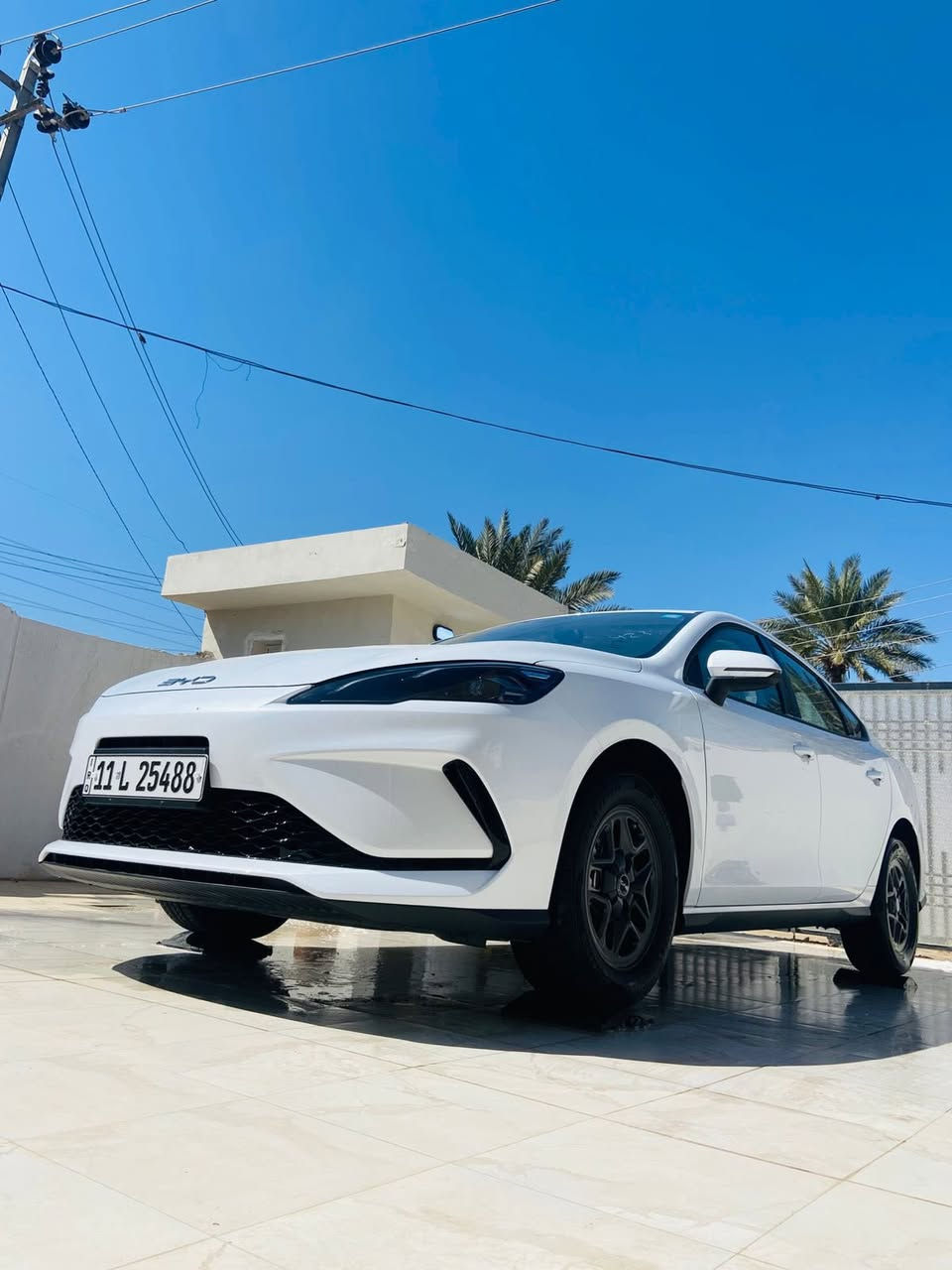 سلام عليكم بي وايدي 2025سيل فايف ماشيه 3تلاف بس سياره كفاله بس صار بيه حادث عندي ضربت حيوان وصار بيه هذه الحادث سياره تمشي مابيه شي شراي يجي خاص مكاني ديوانيه ***********//***********
