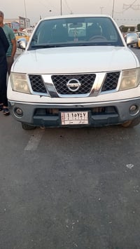 عند سياره نيفار 2013 موديل  تخم تايرات جديد  تبريد تدفه ثلج  سيارة مكف...