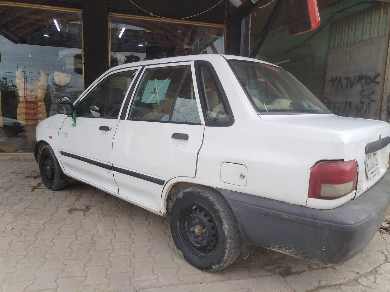 سايبه للبيع السعر 22 ورقه  محرك وكير جدد ع شرط تخم تاير جديد حداديه جديده رقم قادسيه الماني مشروع وطني تحويل مباشر موديل 2012 مكان السياره الديوانية قضاء الشاميه ***********
