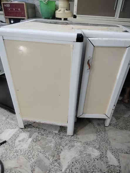 للبيع اغراض مستعجل ع بيعتهن
مكان بغداد حي الجهاد للاستفسار ***********
