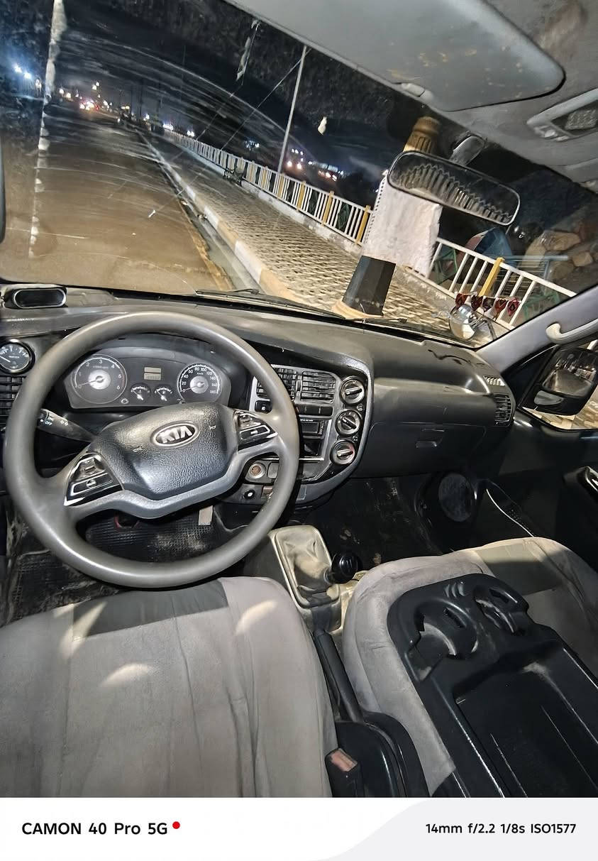 سلام عليكم 
كيه 2006 رقم صلاح الدين راعيه مسافر ابيع كوم حديد سياره جاهزه مكينه 2700 شاصي مكفول سياره جديده سعر 50 
عنوان ذي قار 
قلعه سكر 
***********
