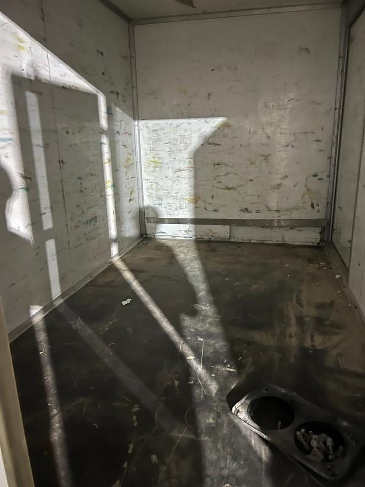 سلام عليكم
حافضه كيه حمل فحل للبيع 
***********
