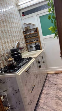 أربيل • ١٨٠×٦٠ • سنك