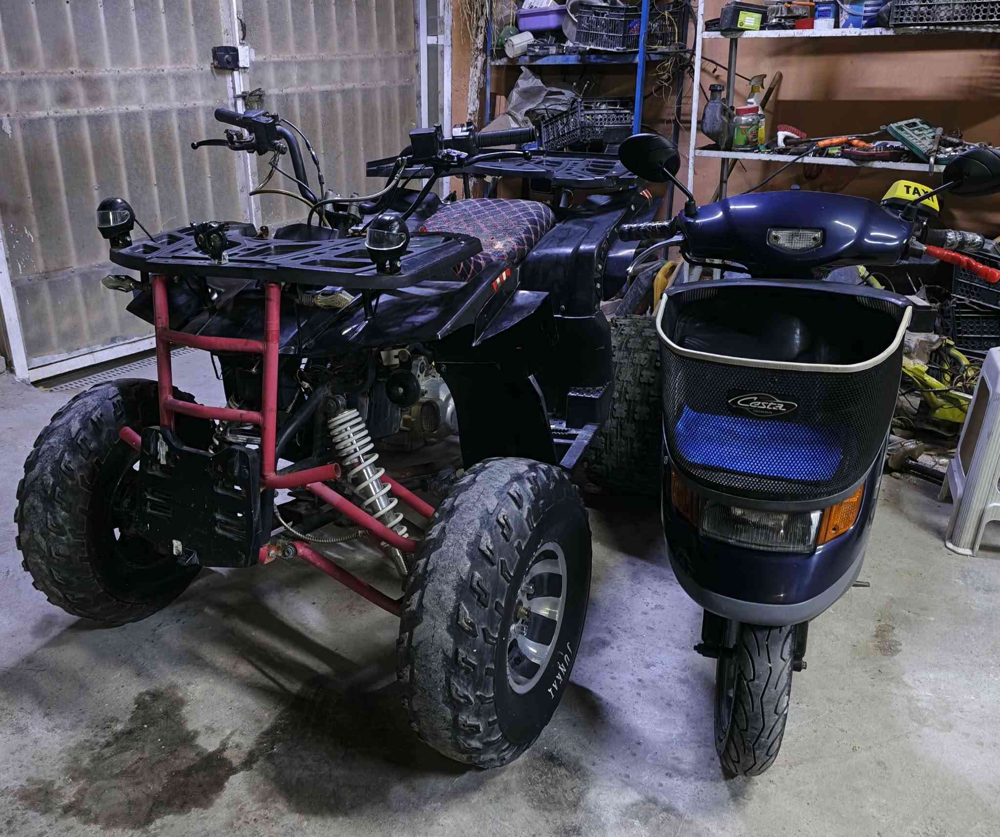 سلام عليكم متاح دراجه رباعيه الحجم الكبير حجم المحرك ٢٠٠cc اوتوماتيك DNR  شغاله هندر دراجه حلوه ونضيفه شرط شلعه وبطناش  فول نضافته موضحه بل صور نقصه فقط سلف  رايده ٨٢٥ وبيه مجال مكان مدائن سلمان باك قرب الإمام سلمان المحمدي *********** متواجد خاص واتساب
