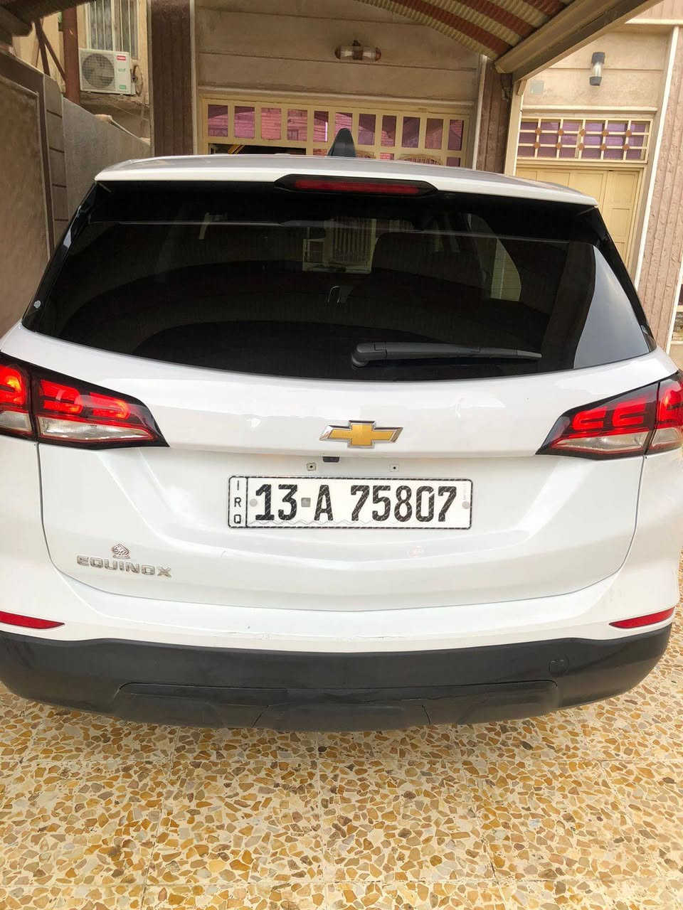 سلام عليكم للبيع  
شوفر ليت كوينس موديل 24  LT  
رقم ميسان انكليزي 

 ((بجم كبس شركه بدون ايرباك))((   ماشيه 10 آلاف ميل سياره جديده جدا بمعنى الكلمه)) 

((حادث خلفي)) تعمير وصبغ قبق الجنطه صوره الحادث مرفقه بل منشور ) 

السعر ( 205 ) وبيها مجال بسيط 
مكان السياره ميسان الاستفسار رقم *********** أو ماسنجر
